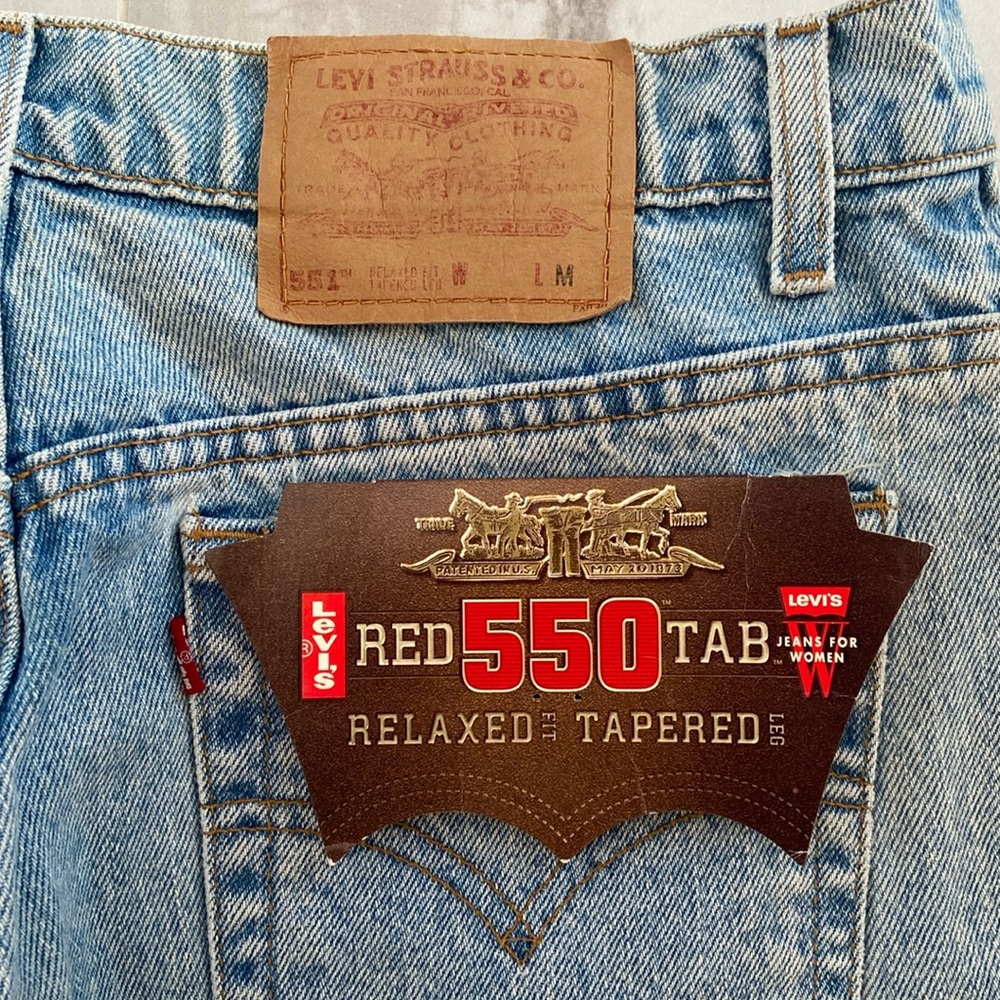 Vtg. Levi’s 551 Relaxed & Tapered Acid Wash (1997), 32x30, NWT, $69 MSRP - Picture 12 of 14